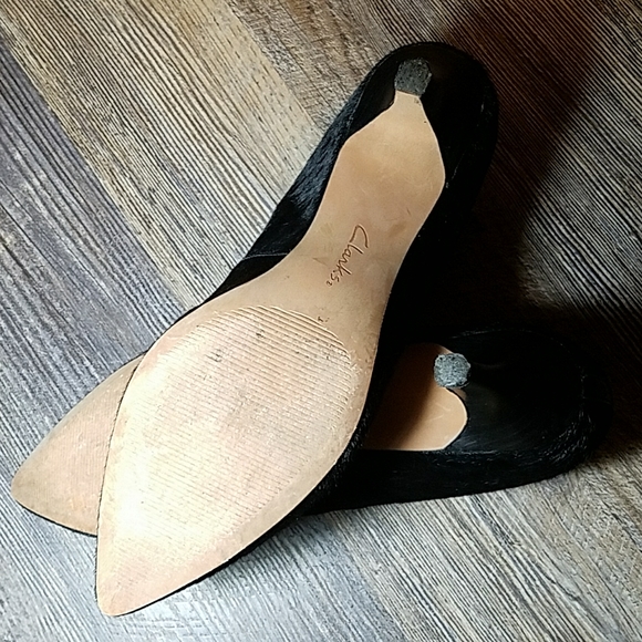 Clarks Black Leather Hair Size 8.5 pumps heels - Picture 15 of 16